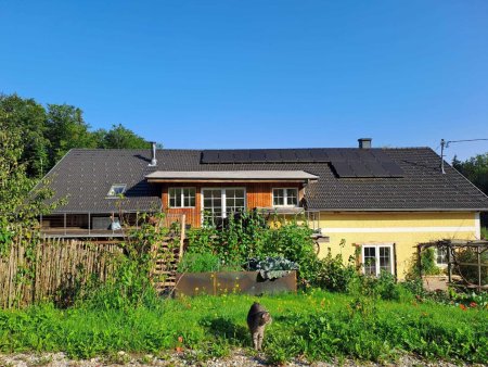 Einzigartiger Bauernhof im Salzburger Land – Naturparadies mit eigenem Badesee