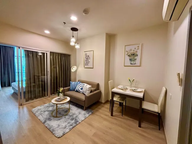 Moderne 2-Zimmer-Wohnung in Sathorn / St. Louis, Bangkok - Bild