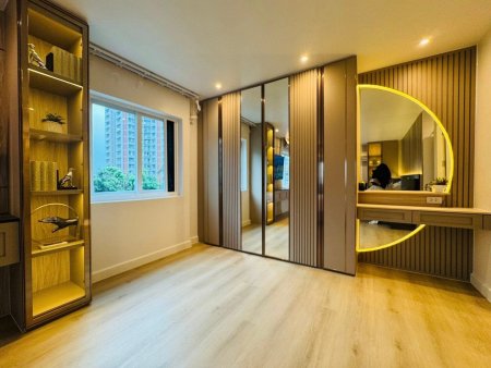 Exklusive Stadtwohnung in Bangkok – Modern, Voll Möbliert & Sofort Bezugsfertig