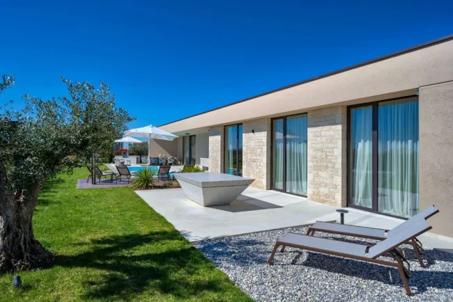Neubauvilla in Premiumlage mit Meerblick - Bild