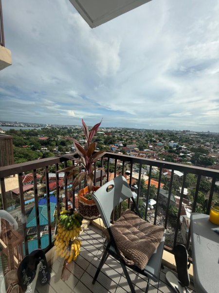 Schöne Wohnung als Kapitalanlage in Lapu-Lapu City zu verkaufen – mit Pool, Fitnessraum & sensationellem Meerblick