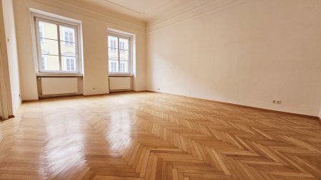 1 A Lage gegenüber City Arkaden - 50 m² Büro/Praxis/Studio!