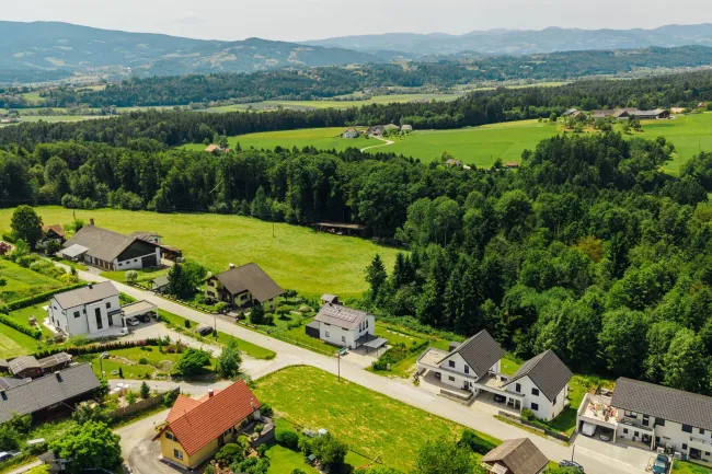 Sonniges Grundstück in begehrter Lage von Hitzendorf! - Titelbild