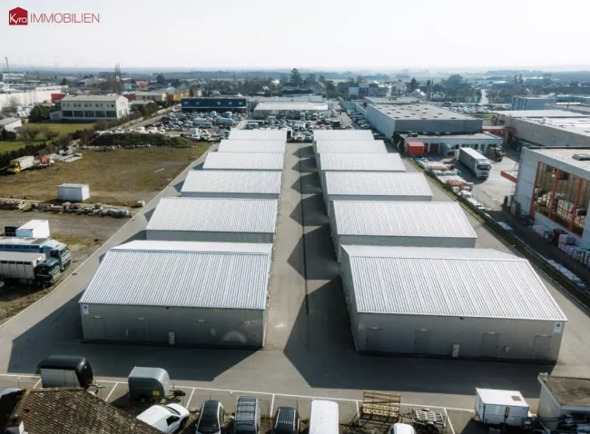 Top Gewerbeimmobilie in Hagenbrunn – 104 Garagenboxen + 4 Gewerbehäuser - Bild
