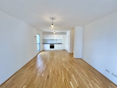 moderne 3-Zimmer Wohnung mit großzügiger Freifläche im 3.OG - ab sofort verfügbar!