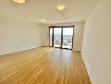 ab sofort verfügbar: moderne 1 Zimmer Wohnung im 18. OG