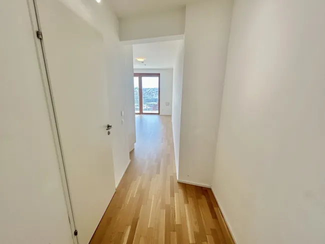 ab sofort verfügbar: moderne 1 Zimmer Wohnung im 18. OG - Bild