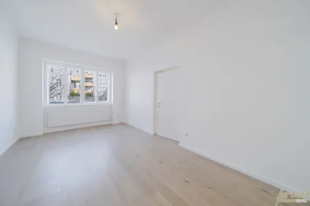 Erstbezug nach Sanierung mit Süd-Balkon **Innenstadt Krems**