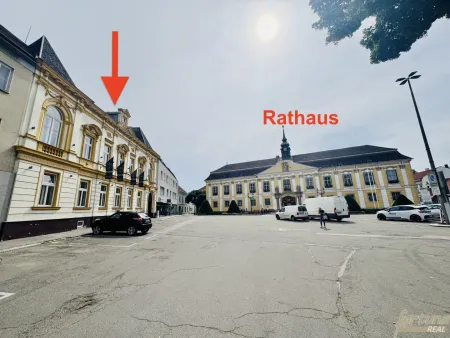Büro-Zinshaus am Rathausplatz - Umbau zu Wohnungen & DG-Ausbau & Bestandsfreiheit möglich