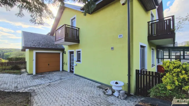 Reserviert!***Charmantes Reihenhaus mit Garten und Garage*** - Bild