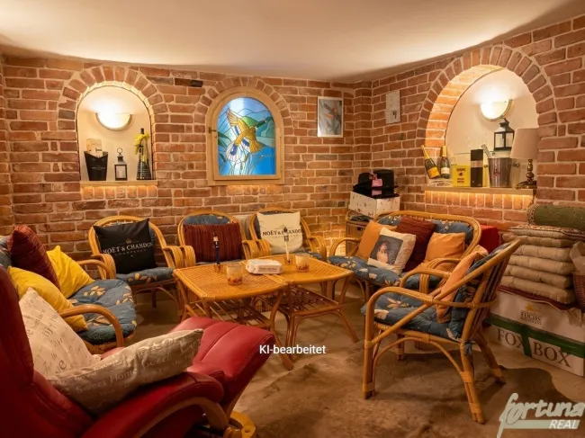 Grünruhelage, alles auf einer Ebene, mit Pool und Garage - Bild