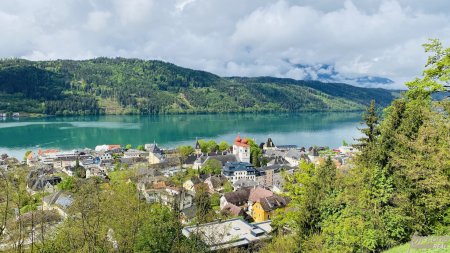Seeblickwohnungen mit privatem Seezugang