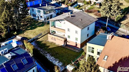!Viel Platz, viele Möglichkeiten – 248 m² Zweifamilienhaus!