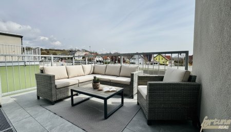 Traumhafte DG-Wohnung: Erstbezug mit OST Terrasse!