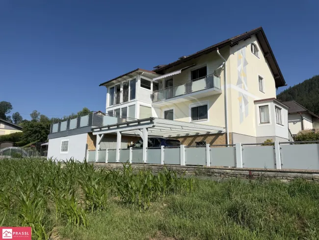 Hochparterre Terrasse - KI möblierungsvorschlag
