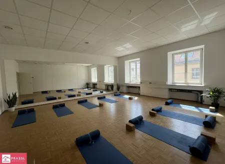 KI Generiert - Möbilierungsvorschlag als Gymnastikzimmer