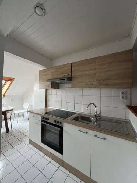 Nähe Dietrichsteinplatz: Schöne 4-Zimmerwohnung im DG