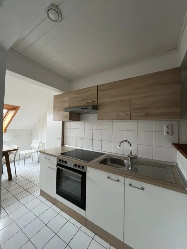 Nähe Dietrichsteinplatz: Schöne 4-Zimmerwohnung im DG - Bild