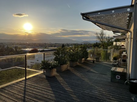Provisionsfrei: Wohntraum in St. Peter: 4-Zimmer Penthouse-Wohnung