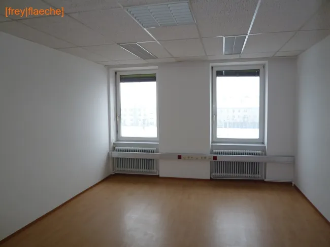 138 m² Büro nahe Liesinger Platz - Bild