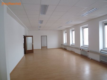 138 m² Büro nahe Liesinger Platz