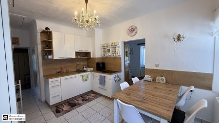 Gepflegtes Einfamilienhaus mit großzügigem Garten, Pool und Brunnen in ruhiger Lage von Riegersburg
