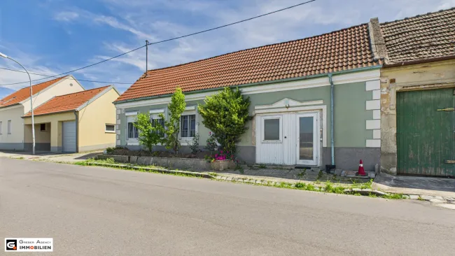 Charmantes Einfamilienhaus mit Potenzial in Hohenruppersdorf! - Titelbild