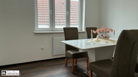 Haus mit zahlreichen Nutzungsmöglichkeiten - Wohnen, Arbeiten, als zwei Appartements vermieten u.v.m.
