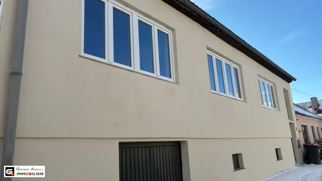 Haus mit zahlreichen Nutzungsmöglichkeiten - Wohnen, Arbeiten, als zwei Appartements vermieten u.v.m. - Titelbild