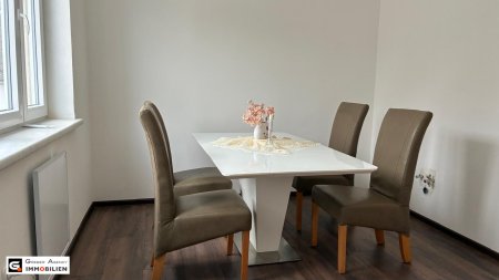 Haus mit zahlreichen Nutzungsmöglichkeiten - Wohnen, Arbeiten, als zwei Appartements vermieten u.v.m.