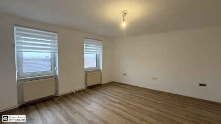 Zweifamilienhaus in Weitersfeld – ca. 150 m² Wohnfläche und Garage