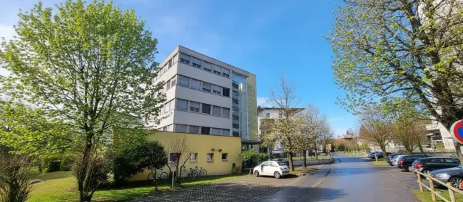 Investitionsobjekt mit starker Rendite! - Wohnhaus in Götzis - 45 Zimmer, 15 Tiefgaragenplätze, ca. 1.045 m² Nutzfläche! - Titelbild