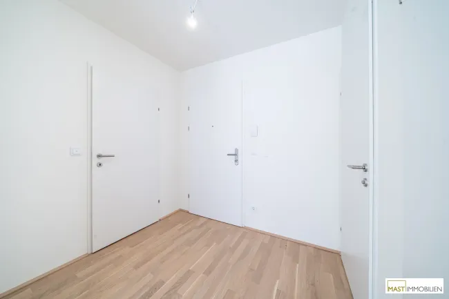 Großzügige 2-Zimmer Wohnung! - Bild