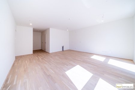 Großzügige 2-Zimmer Wohnung!