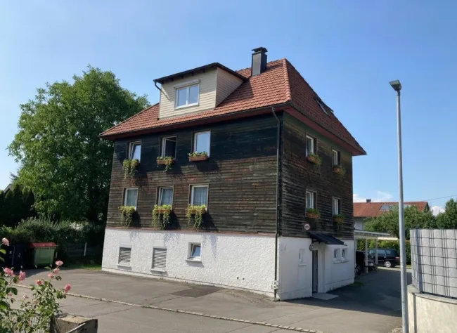 Zinshaus in Dornbirn, Vollvermietet, 17 Einzimmerappartements - Titelbild