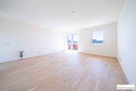 2-Zimmer Wohnung mit 12 qm Balkon!