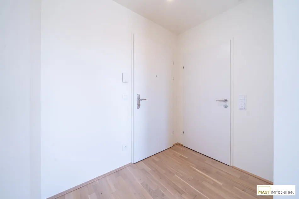 2-Zimmer Wohnung mit 12 qm Balkon! - Bild