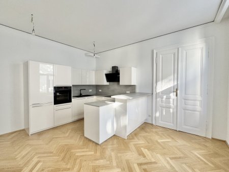 ERSTBEZUG - HELLE 3 ZIMMER BEIM ELTERLEINPLATZ (U6, 43)