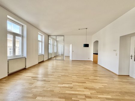 WESTBAHNHOF - HELER 2-ZIMMER-ALTBAU NAHE U3 + U6