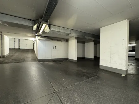 GARAGENPLATZ NAHE HANUSCH KRANKENHAUS