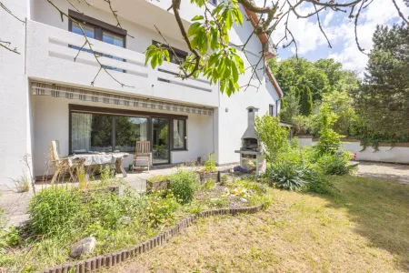 RUHEOASE - EINFAMILIENHAUS MIT GARTEN + GARAGE NAHE WIEN