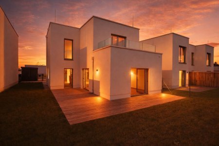 EINFAMILIENHAUS AM SEE MIT GARTEN + EIGENEM STEG