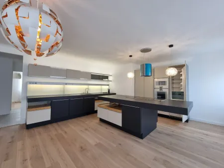 Exklusive 4-Zimmer Designerwohnung mit Balkon & Luxusküche nahe Schönbrunn – Top saniert, vermietet, U4/U6