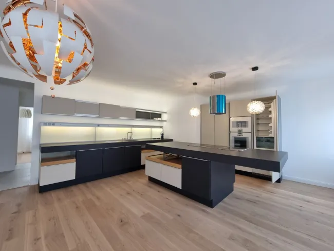Exklusive 4-Zimmer Designerwohnung mit Balkon & Luxusküche nahe Schönbrunn – Top saniert, vermietet, U4/U6 - Bild