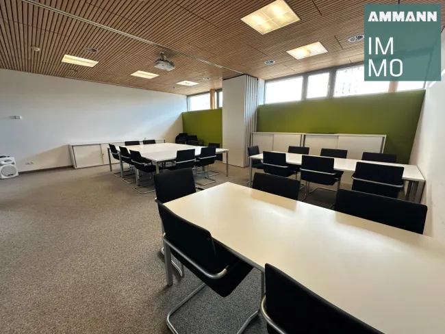 großes Besprechungszimmer