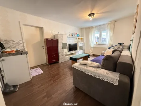 Wohnzimmer (C)