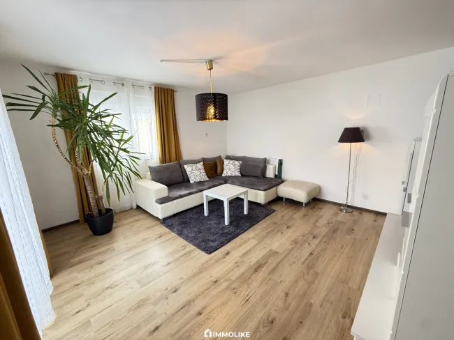 Wohnzimmer (B)