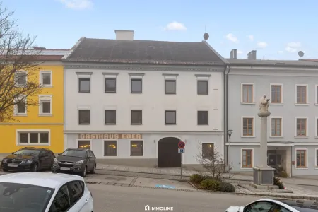 Wohn- & Geschäftshaus am Marktplatz – Gastronomie, 4 Wohnungen & Ausbaupotenzial