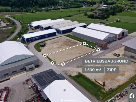 Vielseitiger Betriebsbaugrund mit 1.500 m² in Zipf – aufbereitete Fläche & flexible Miet-/Pachdauer