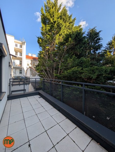 2 Zimmer - Erstbezug mit Terrasse